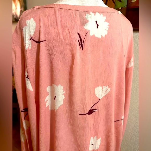 A.N.A a new approach pink floral blouse size2X - Picture 7 of 8